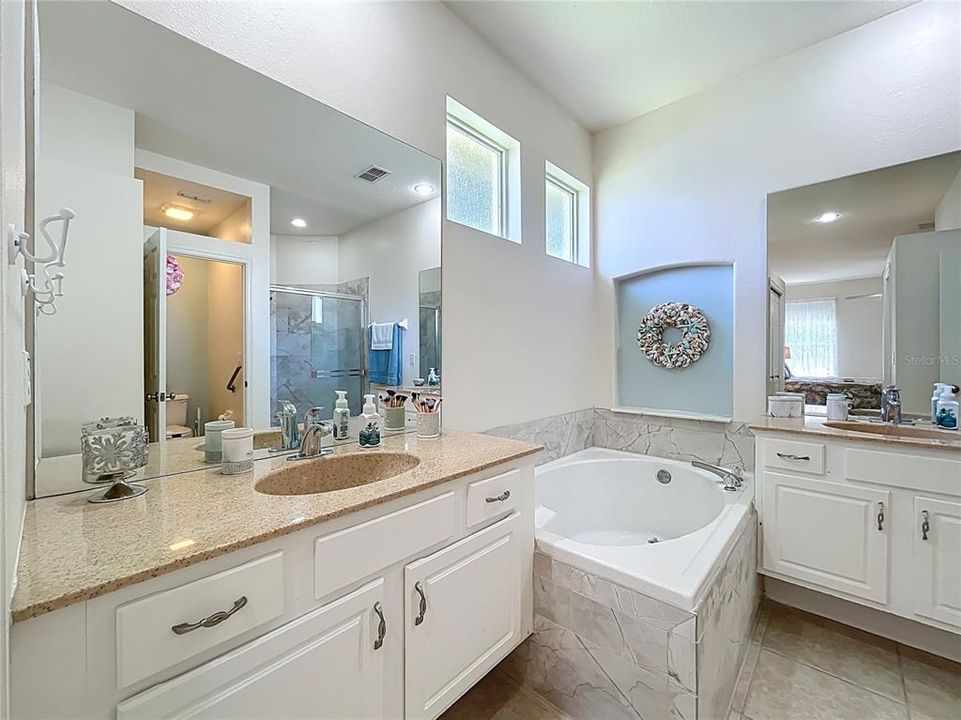 For Sale: $525,000 (3 beds, 2 baths, 2000 Square Feet)