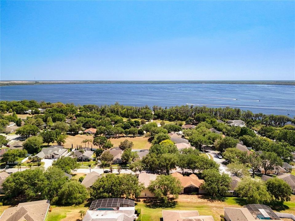 For Sale: $525,000 (3 beds, 2 baths, 2000 Square Feet)