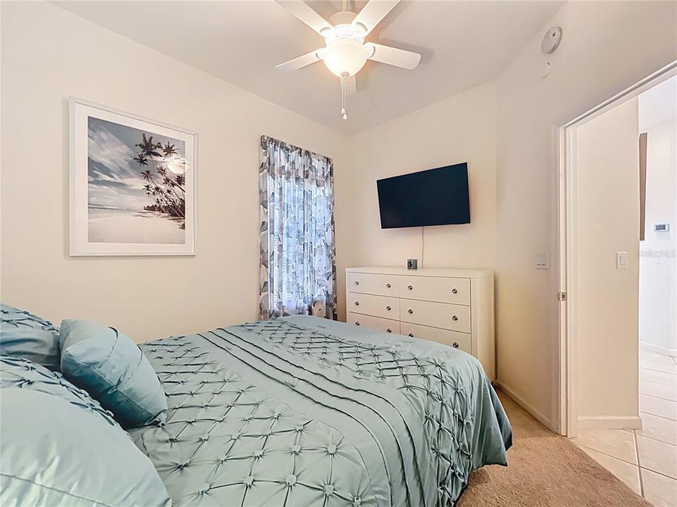 For Sale: $525,000 (3 beds, 2 baths, 2000 Square Feet)