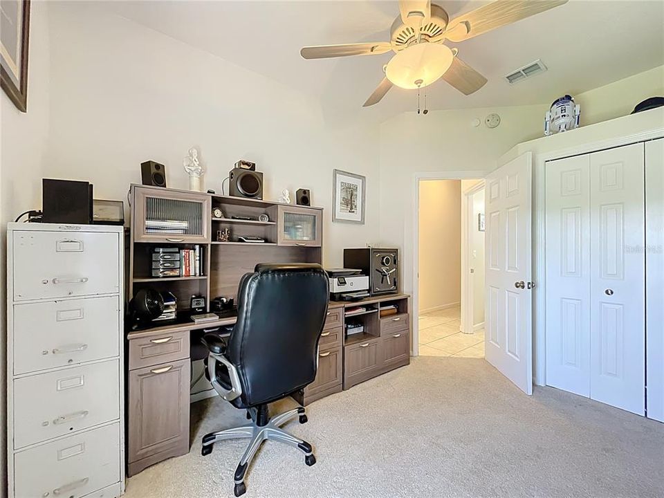 For Sale: $525,000 (3 beds, 2 baths, 2000 Square Feet)