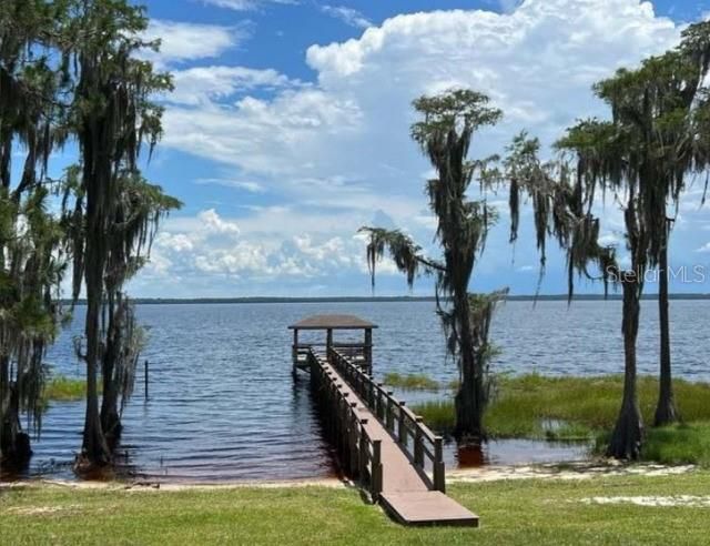 For Sale: $525,000 (3 beds, 2 baths, 2000 Square Feet)