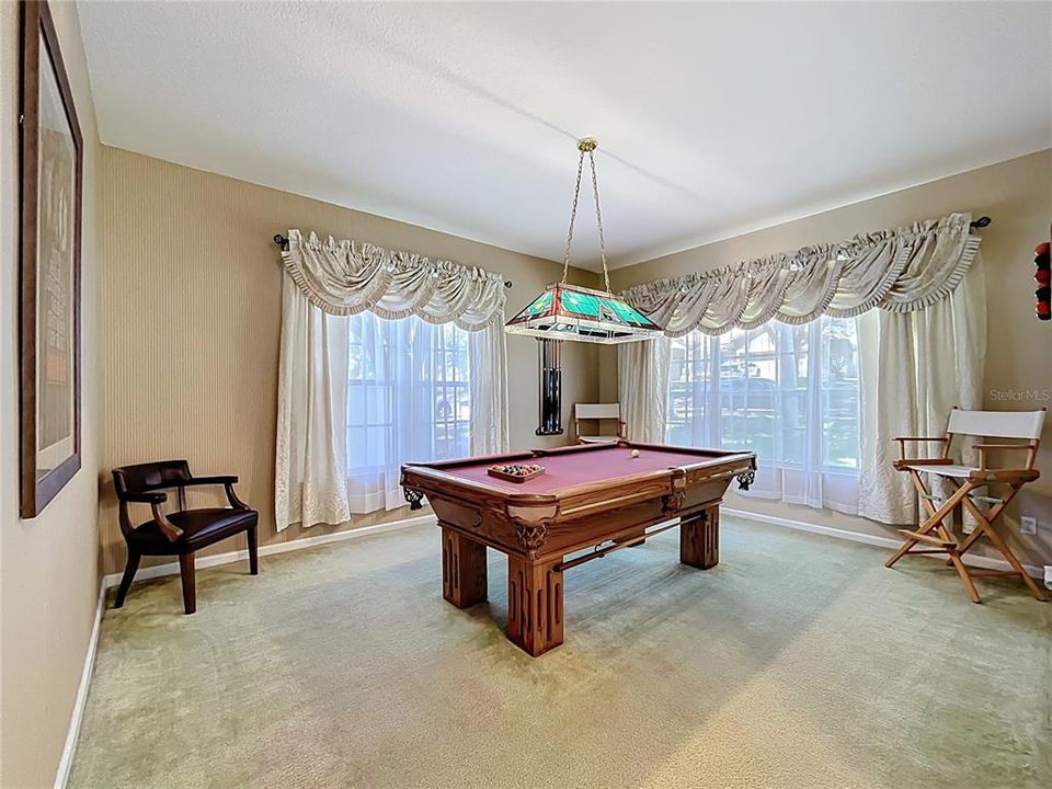 For Sale: $525,000 (3 beds, 2 baths, 2000 Square Feet)