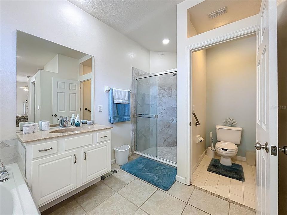 For Sale: $525,000 (3 beds, 2 baths, 2000 Square Feet)