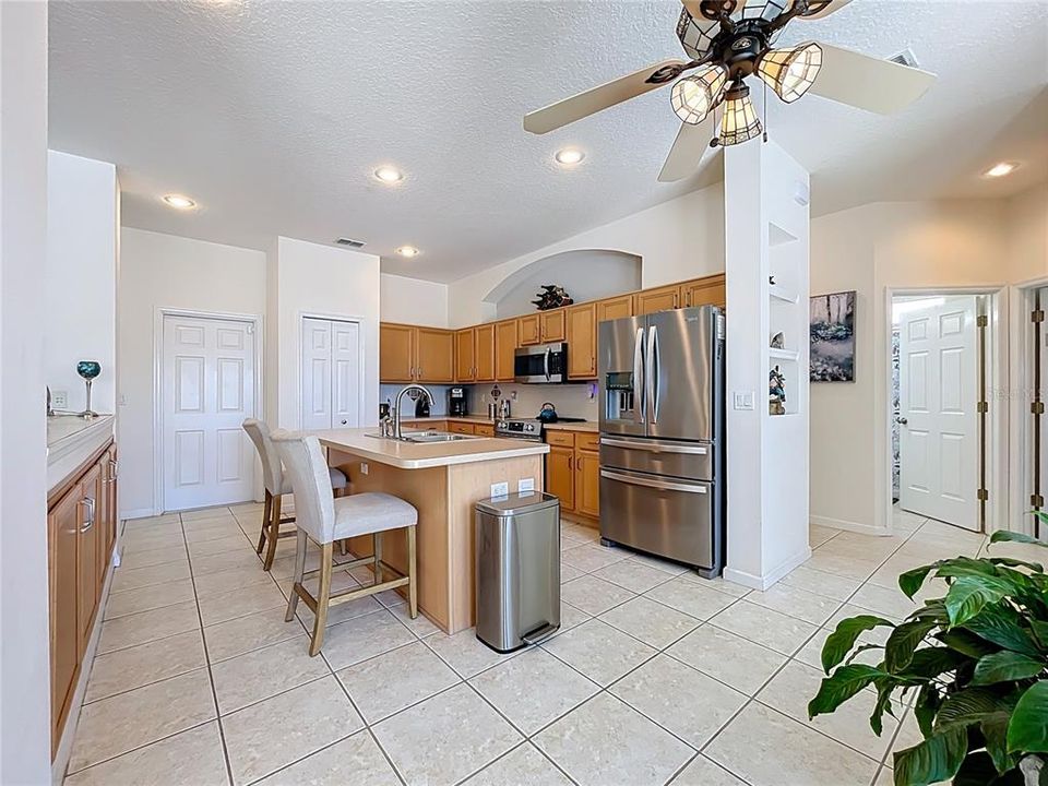 For Sale: $525,000 (3 beds, 2 baths, 2000 Square Feet)