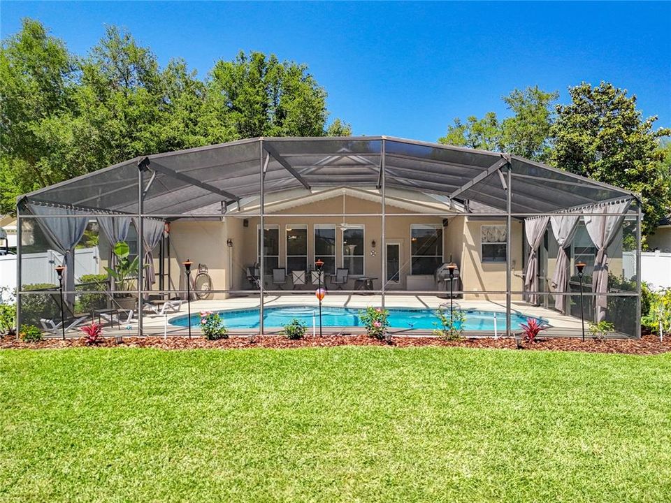 For Sale: $525,000 (3 beds, 2 baths, 2000 Square Feet)