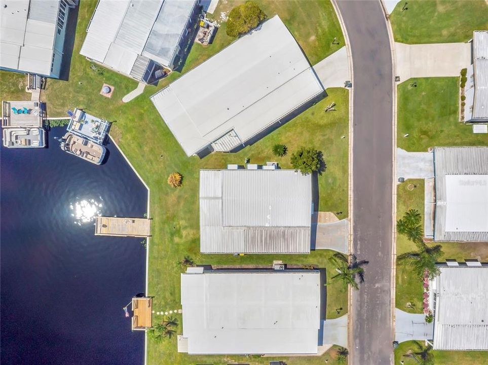 For Sale: $249,900 (2 beds, 2 baths, 1104 Square Feet)