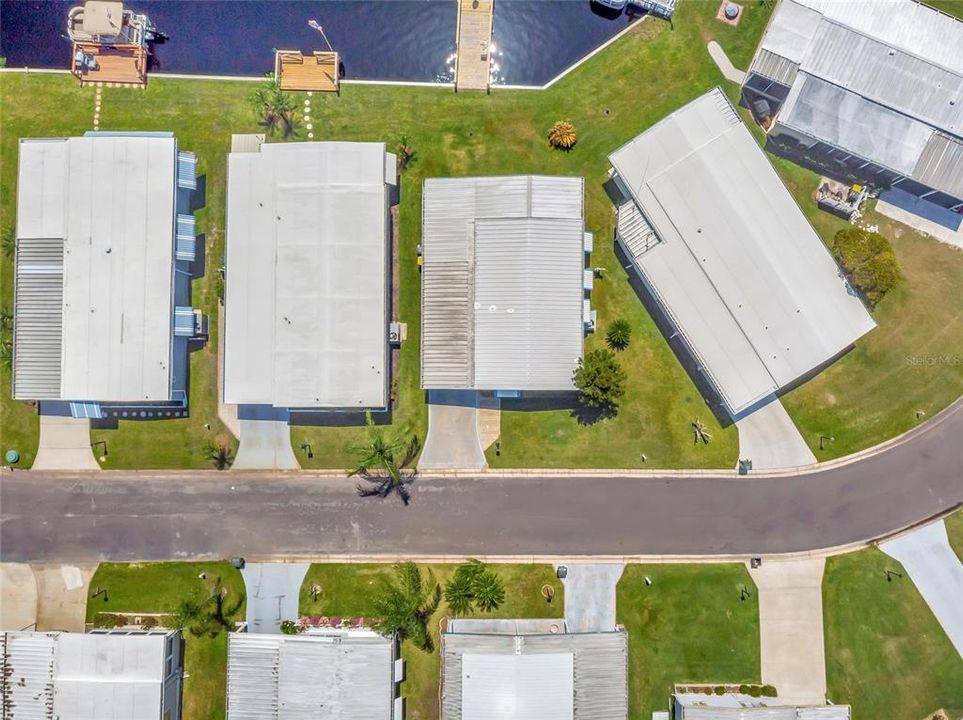 For Sale: $249,900 (2 beds, 2 baths, 1104 Square Feet)