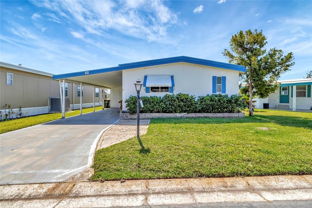 For Sale: $249,900 (2 beds, 2 baths, 1104 Square Feet)