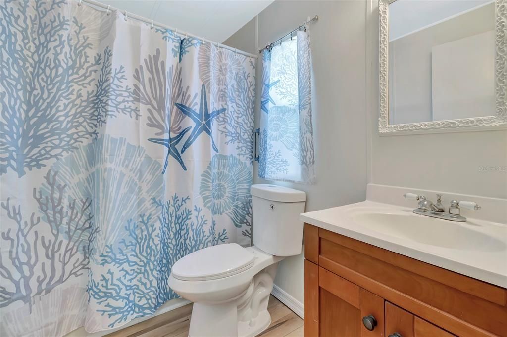 For Sale: $249,900 (2 beds, 2 baths, 1104 Square Feet)