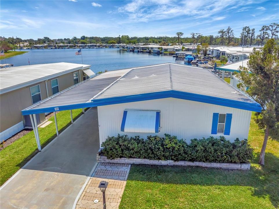 For Sale: $249,900 (2 beds, 2 baths, 1104 Square Feet)