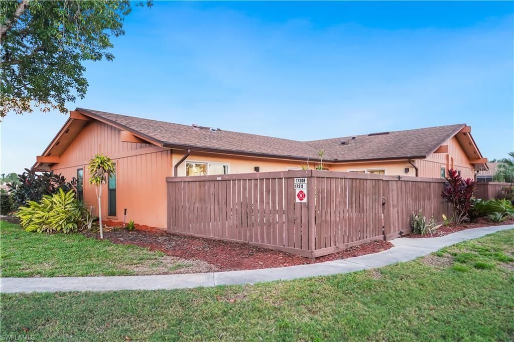 Recently Rented: $1,850 (2 beds, 2 baths, 1007 Square Feet)