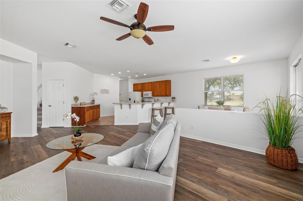 For Sale: $389,000 (3 beds, 2 baths, 3261 Square Feet)