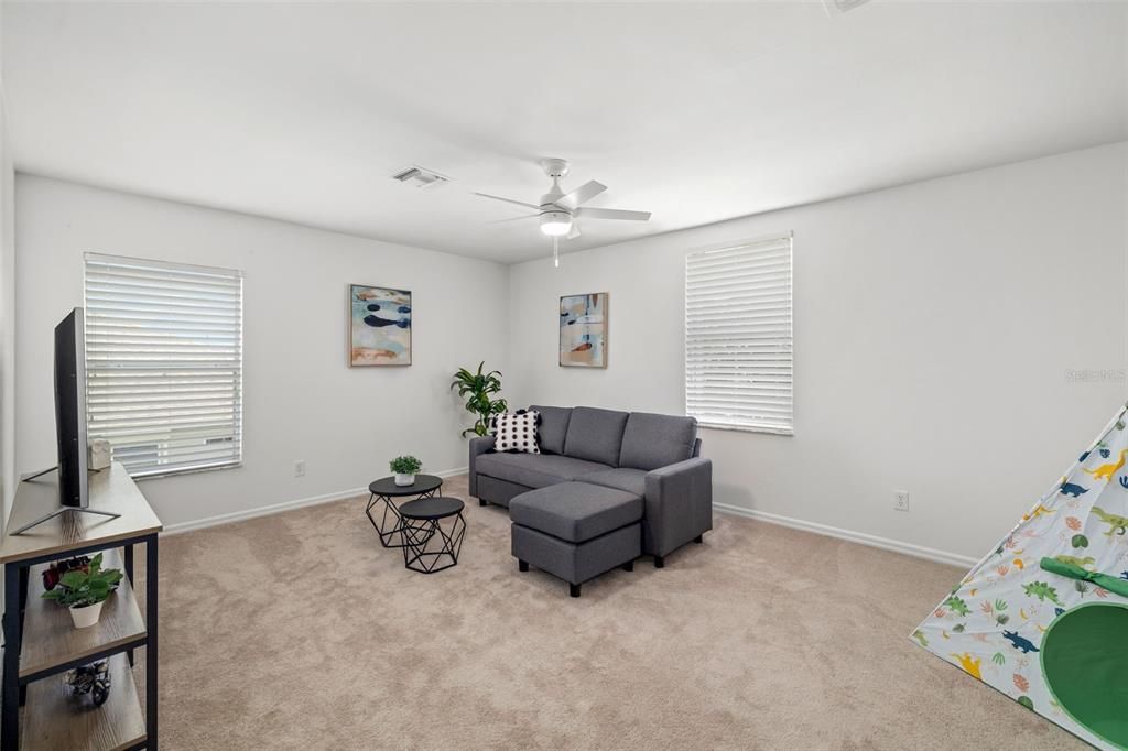 For Sale: $389,000 (3 beds, 2 baths, 3261 Square Feet)