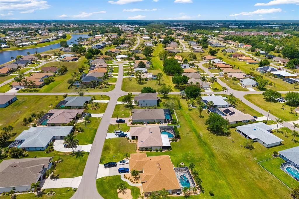 For Sale: $389,000 (3 beds, 2 baths, 3261 Square Feet)