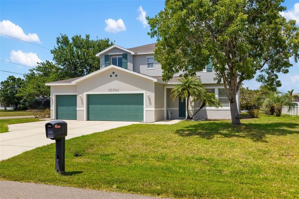 For Sale: $389,000 (3 beds, 2 baths, 3261 Square Feet)