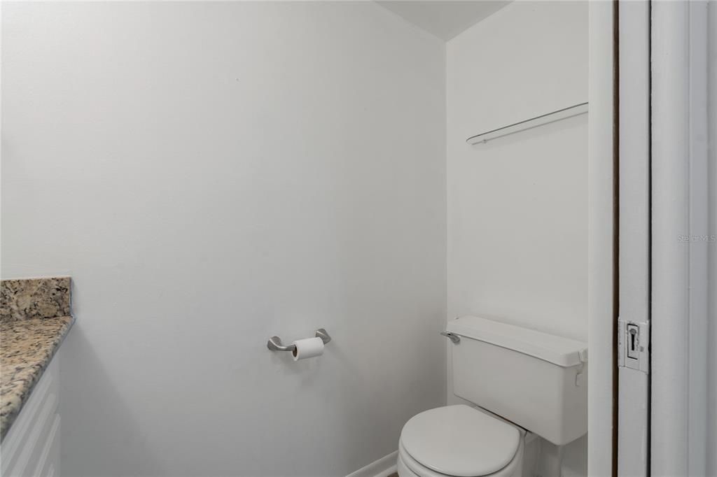 For Sale: $470,000 (2 beds, 1 baths, 1035 Square Feet)