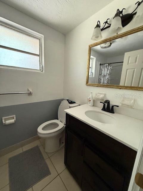 For Sale: $165,000 (2 beds, 1 baths, 1014 Square Feet)