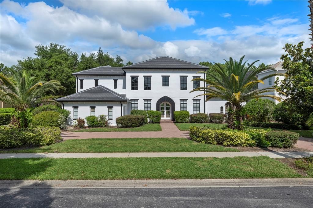 For Sale: $2,895,000 (5 beds, 5 baths, 5853 Square Feet)