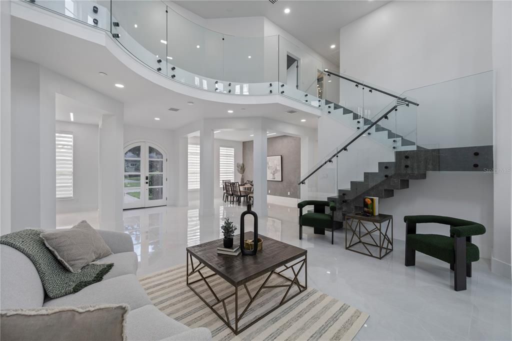 For Sale: $2,895,000 (5 beds, 5 baths, 5853 Square Feet)