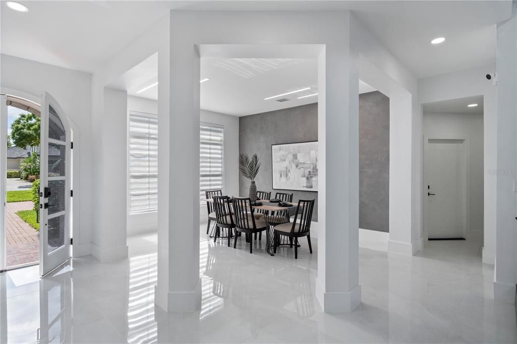 For Sale: $2,895,000 (5 beds, 5 baths, 5853 Square Feet)