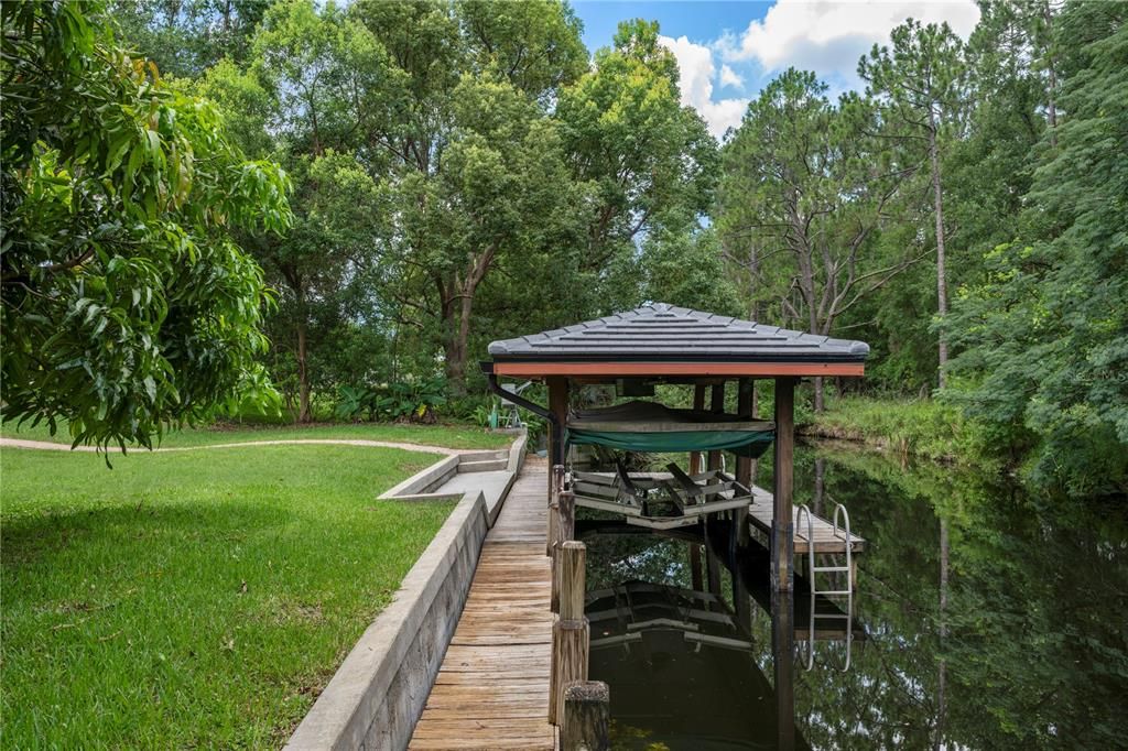 For Sale: $2,895,000 (5 beds, 5 baths, 5853 Square Feet)