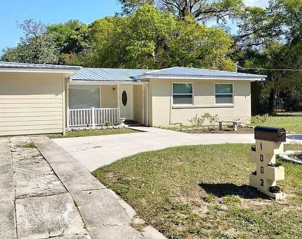 Recently Sold: $245,000 (4 beds, 3 baths, 1896 Square Feet)