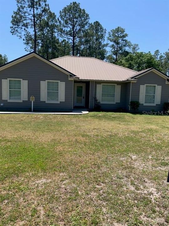 Recently Sold: $299,900 (3 beds, 2 baths, 1276 Square Feet)