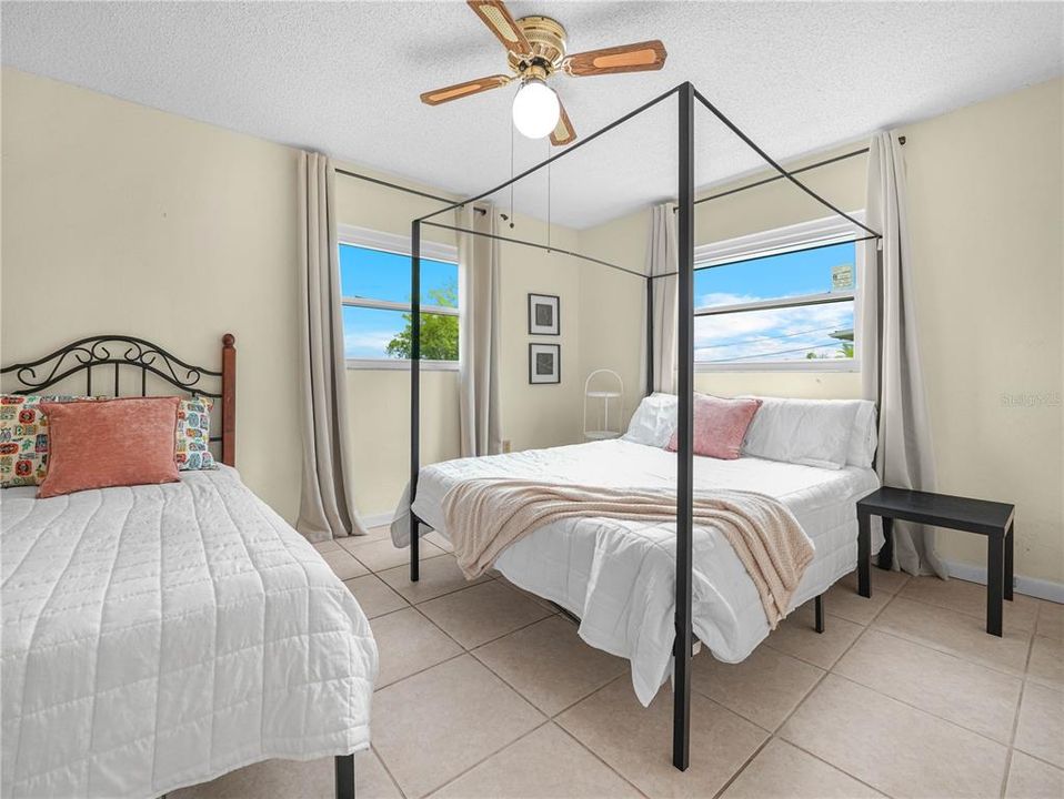 待售: $379,000 (3 贝兹, 2 浴室, 1506 平方英尺)