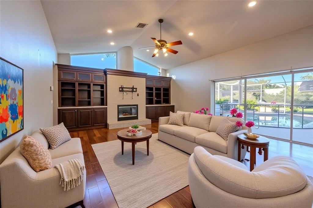 На продажу: $898,000 (4 спален, 3 ванн, 3597 Квадратных фут)