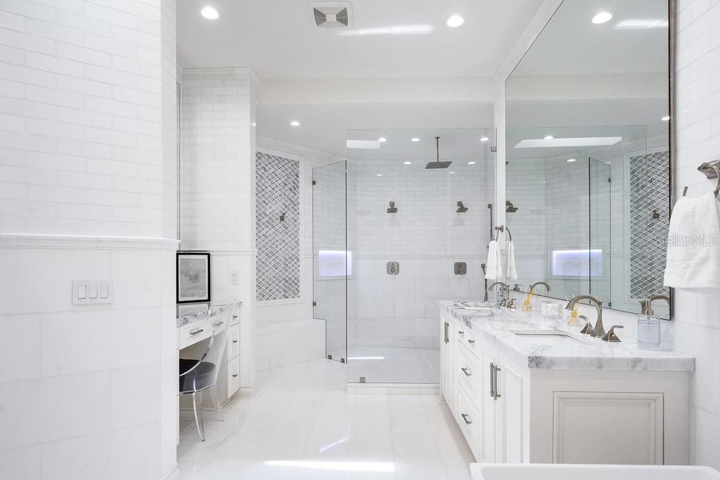 En Venta: $12,500,000 (6 camas, 7 baños, 11668 Pies cuadrados)
