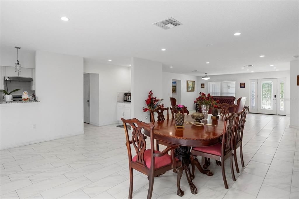 На продажу: $790,000 (4 спален, 4 ванн, 4304 Квадратных фут)