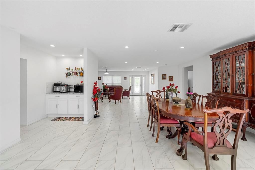 На продажу: $790,000 (4 спален, 4 ванн, 4304 Квадратных фут)