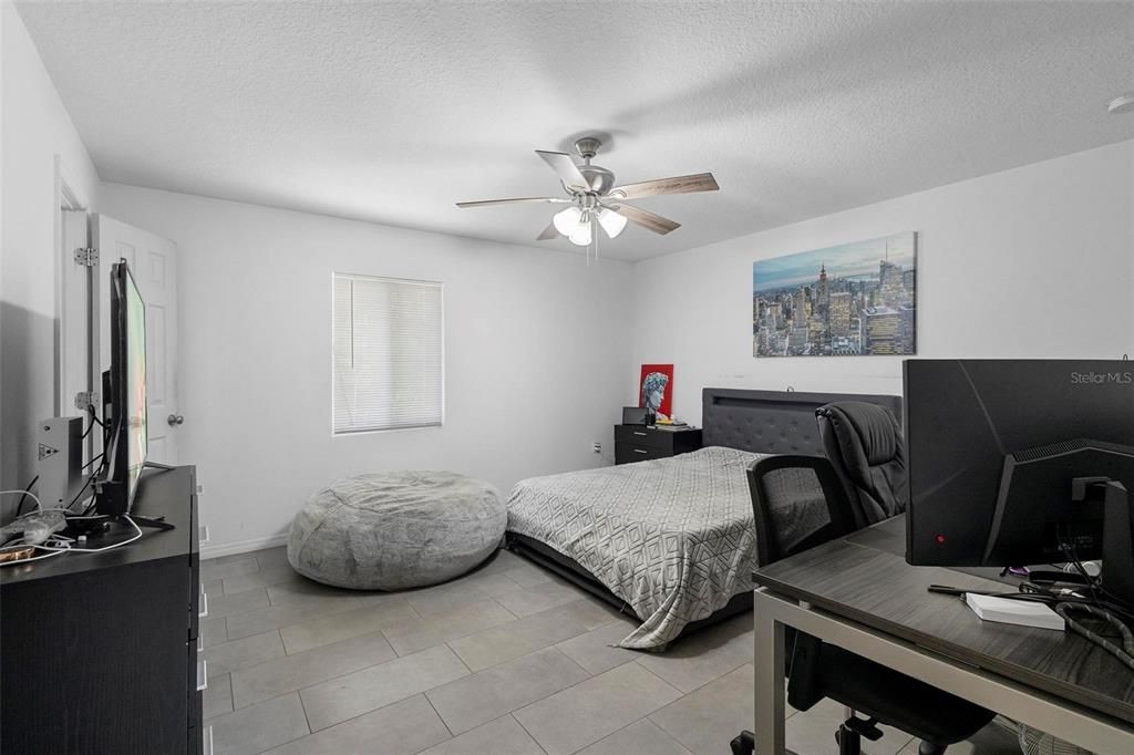 На продажу: $790,000 (4 спален, 4 ванн, 4304 Квадратных фут)