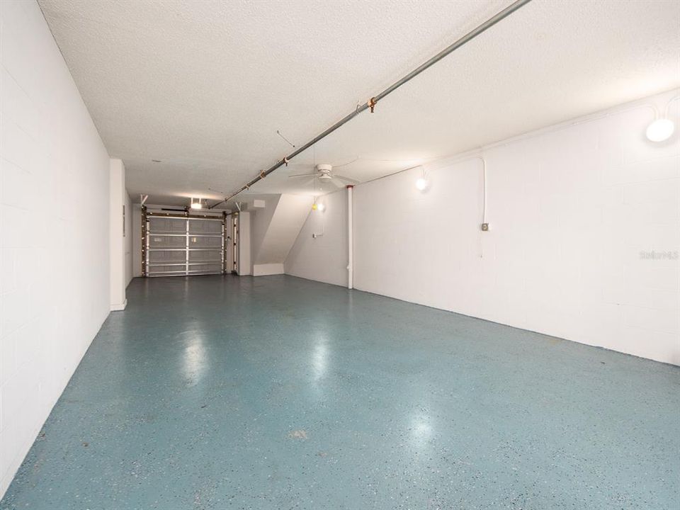 For Sale: $499,900 (3 beds, 3 baths, 1700 Square Feet)