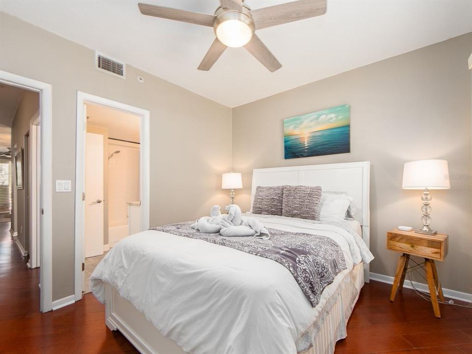 For Sale: $499,900 (3 beds, 3 baths, 1700 Square Feet)