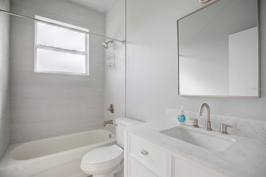 For Sale: $285,000 (3 beds, 2 baths, 1524 Square Feet)