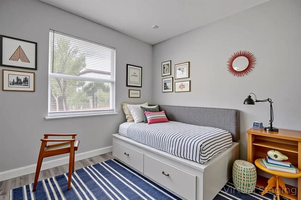 For Sale: $285,000 (3 beds, 2 baths, 1524 Square Feet)