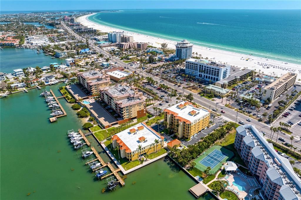 For Sale: $1,150,000 (3 beds, 3 baths, 2005 Square Feet)