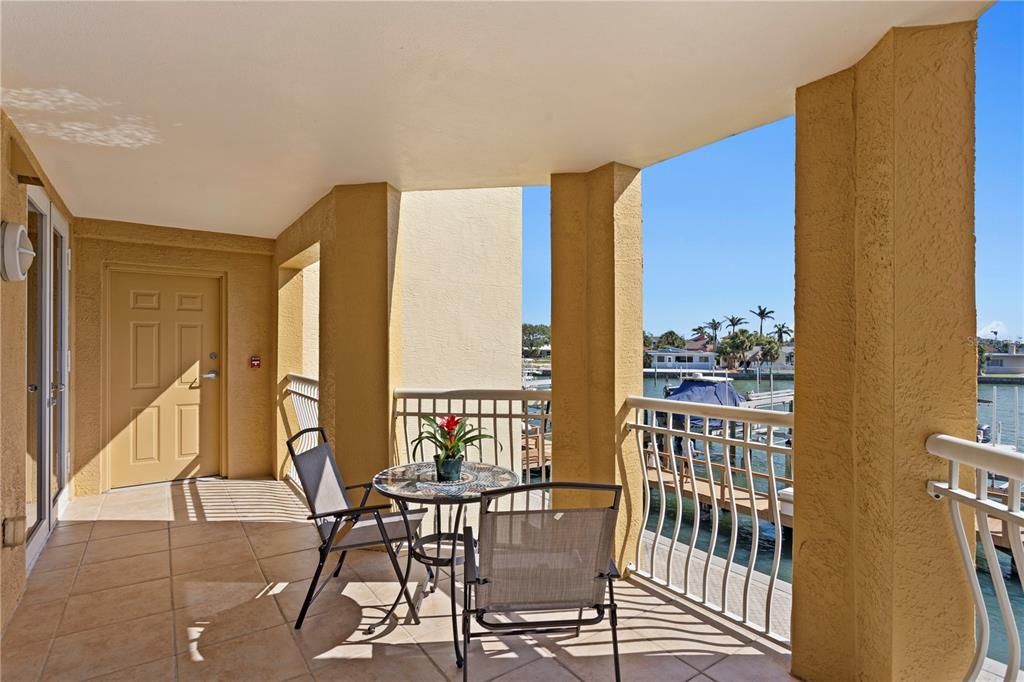 For Sale: $1,150,000 (3 beds, 3 baths, 2005 Square Feet)