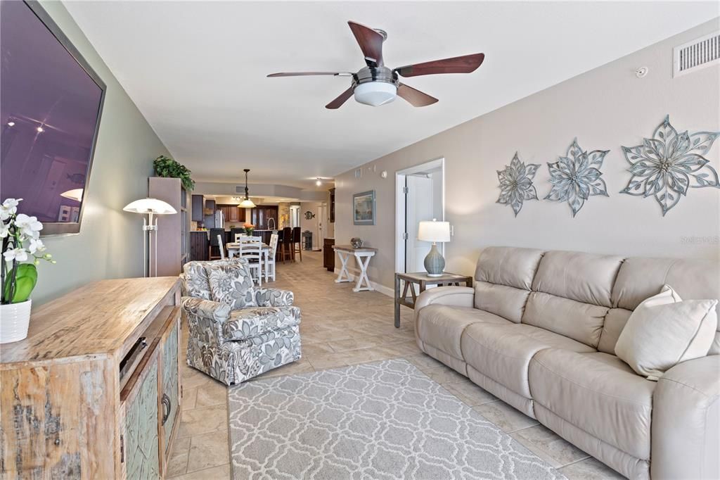 For Sale: $1,150,000 (3 beds, 3 baths, 2005 Square Feet)