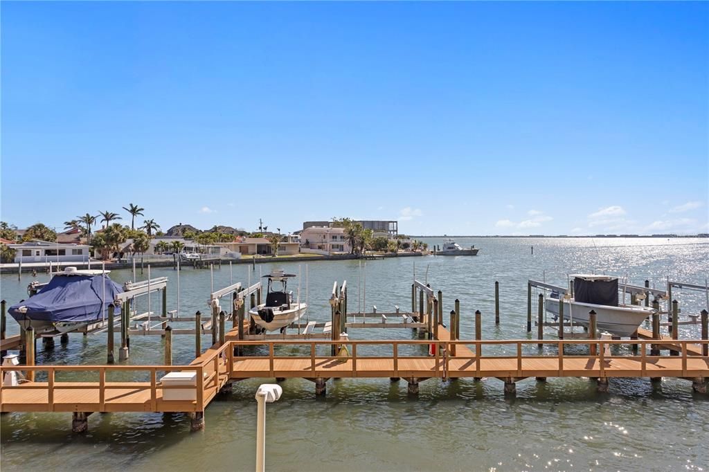 For Sale: $1,150,000 (3 beds, 3 baths, 2005 Square Feet)