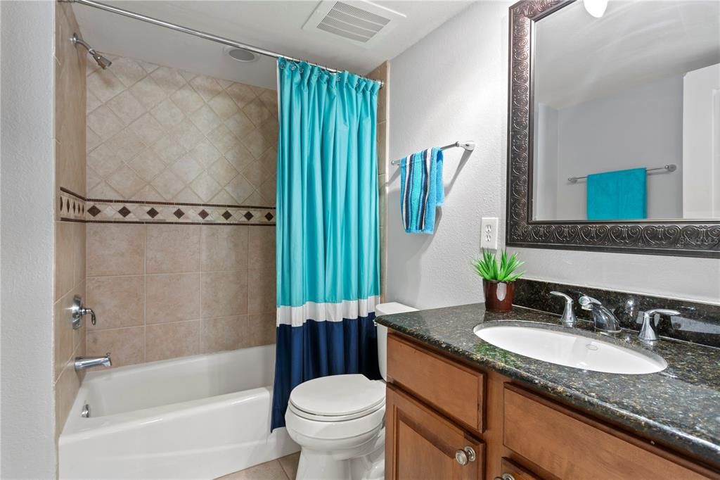 For Sale: $1,150,000 (3 beds, 3 baths, 2005 Square Feet)