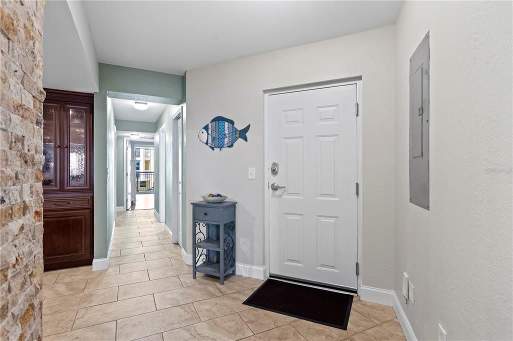 For Sale: $1,150,000 (3 beds, 3 baths, 2005 Square Feet)