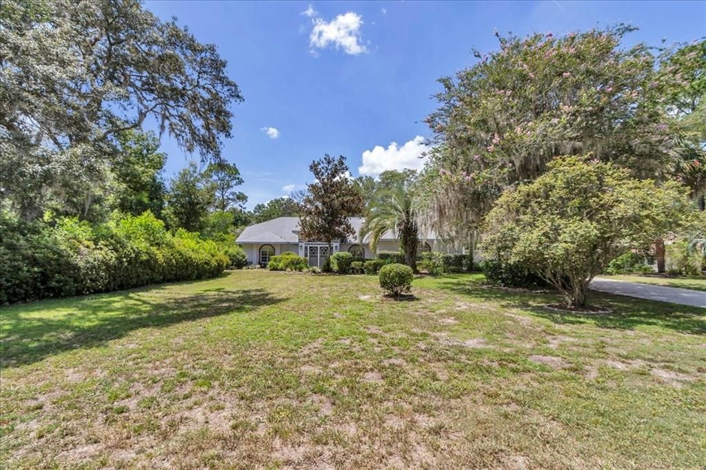 Active With Contract: $379,000 (3 beds, 2 baths, 1925 Square Feet)