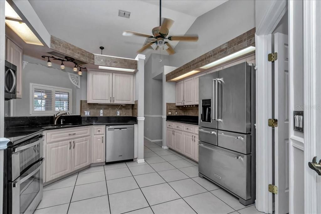 Active With Contract: $379,000 (3 beds, 2 baths, 1925 Square Feet)