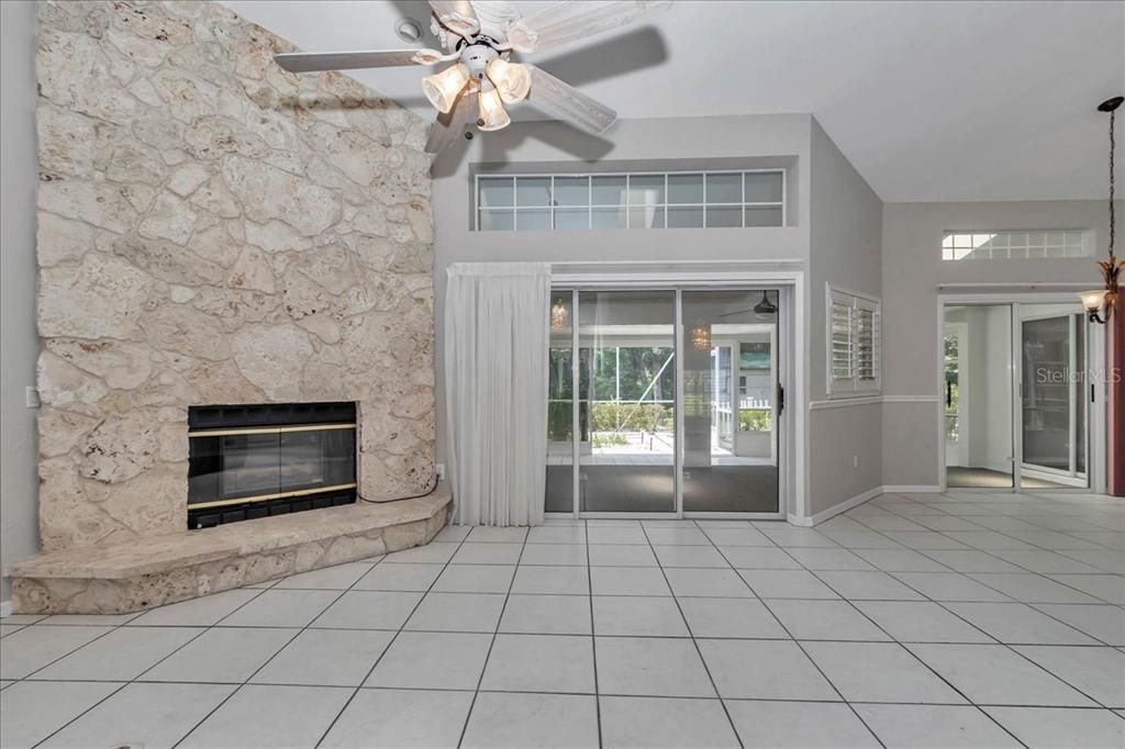 Active With Contract: $379,000 (3 beds, 2 baths, 1925 Square Feet)