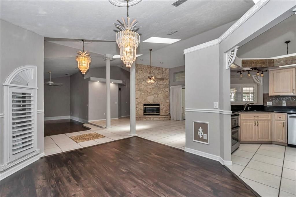 Active With Contract: $379,000 (3 beds, 2 baths, 1925 Square Feet)