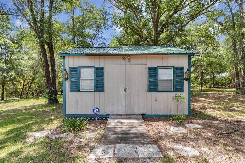 Active With Contract: $379,000 (3 beds, 2 baths, 1925 Square Feet)