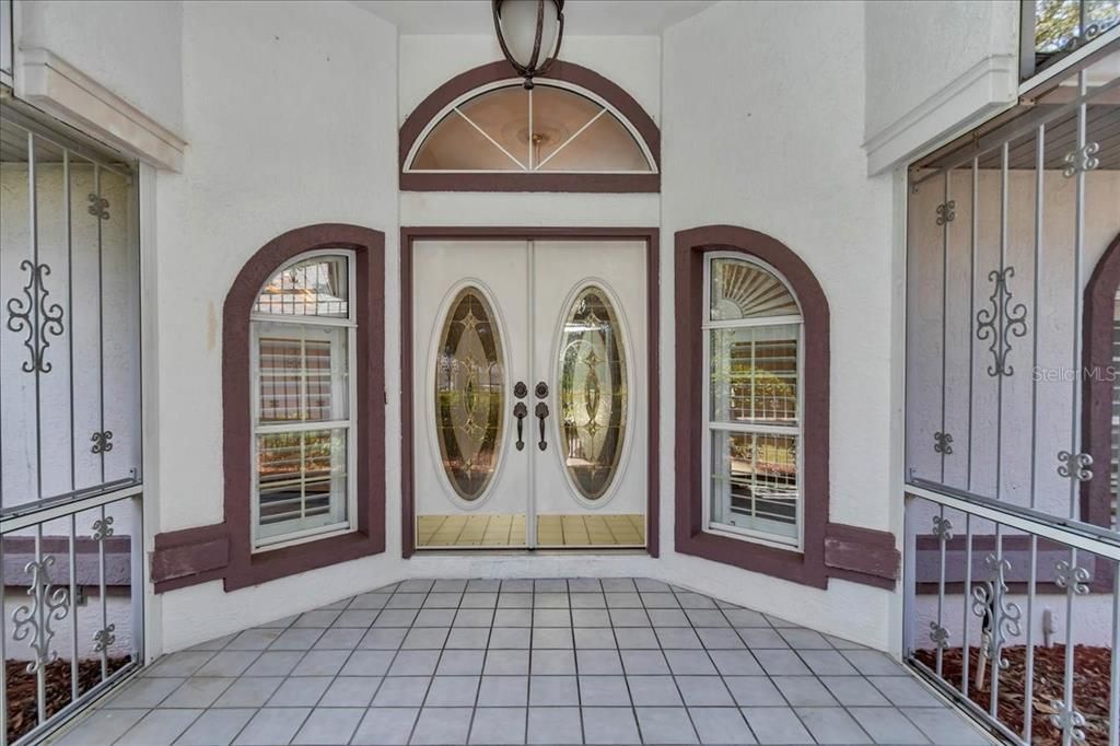 Active With Contract: $379,000 (3 beds, 2 baths, 1925 Square Feet)