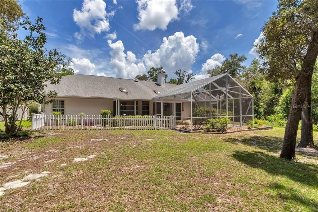 Active With Contract: $379,000 (3 beds, 2 baths, 1925 Square Feet)